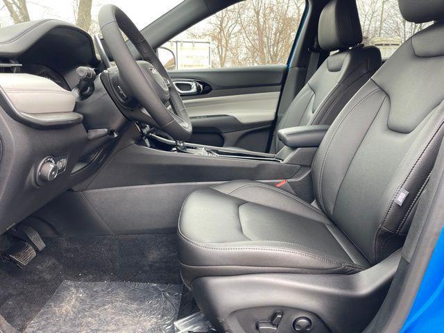 new 2025 Jeep Compass car