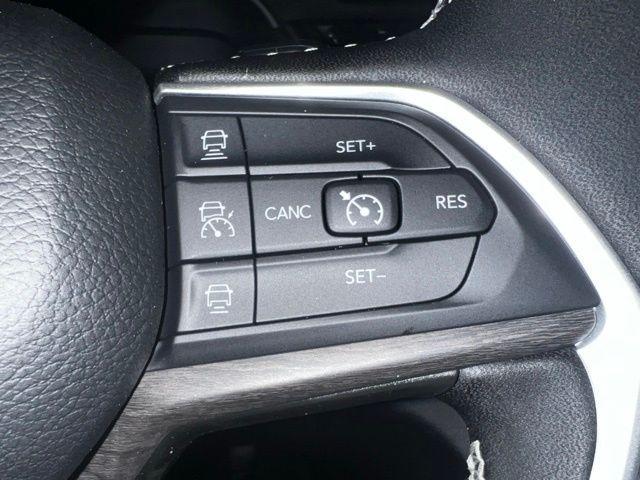 new 2024 Jeep Grand Cherokee car, priced at $47,953