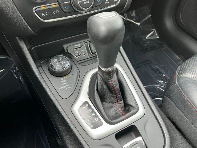 used 2017 Jeep Cherokee car, priced at $15,899