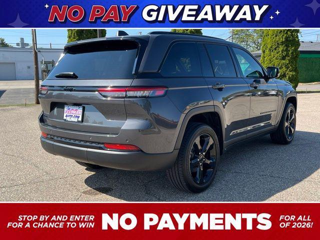 used 2024 Jeep Grand Cherokee car, priced at $35,998