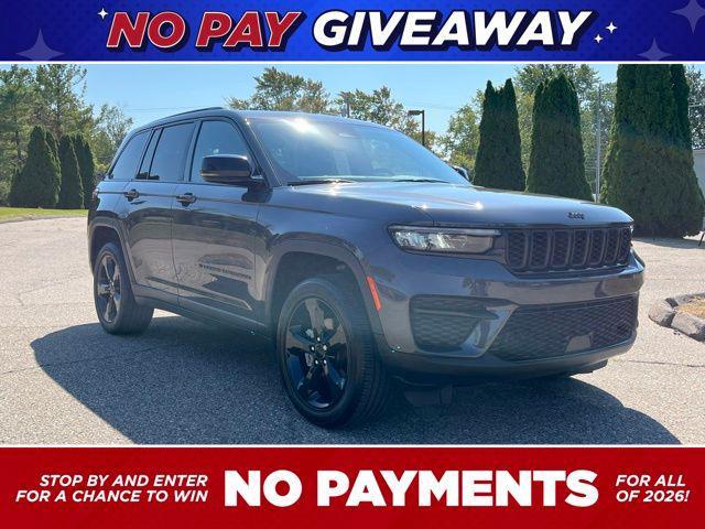 used 2024 Jeep Grand Cherokee car, priced at $35,998