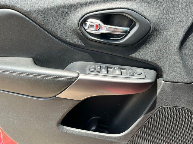 used 2019 Jeep Cherokee car, priced at $15,999