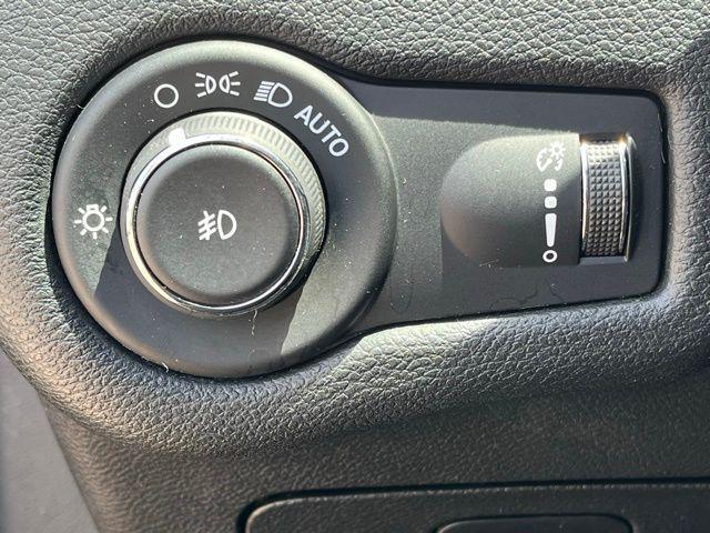 used 2019 Jeep Cherokee car, priced at $15,999