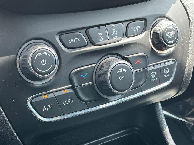 used 2019 Jeep Cherokee car, priced at $15,999
