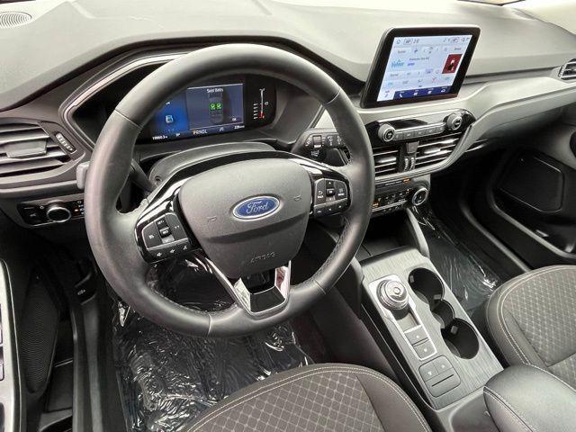 used 2024 Ford Escape car, priced at $25,899