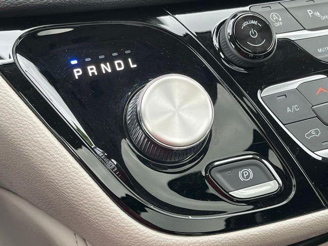 used 2023 Chrysler Pacifica car, priced at $29,899