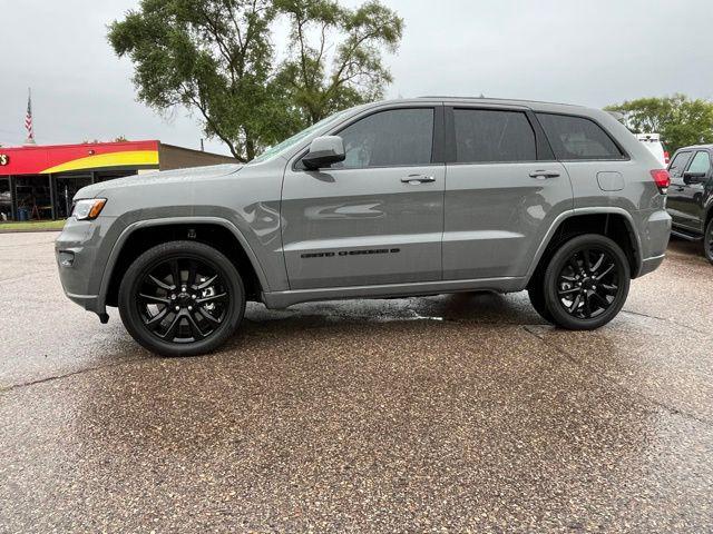 used 2022 Jeep Grand Cherokee car, priced at $31,998