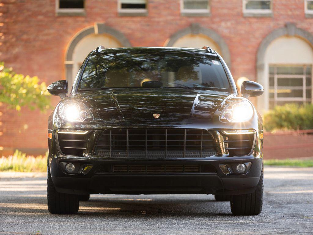 used 2018 Porsche Macan car, priced at $19,995