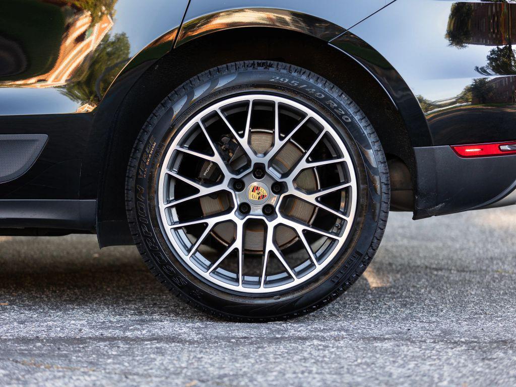 used 2018 Porsche Macan car, priced at $19,995