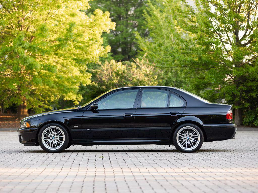 used 2000 BMW M5 car, priced at $44,995