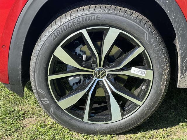 new 2024 Volkswagen Atlas car, priced at $50,793