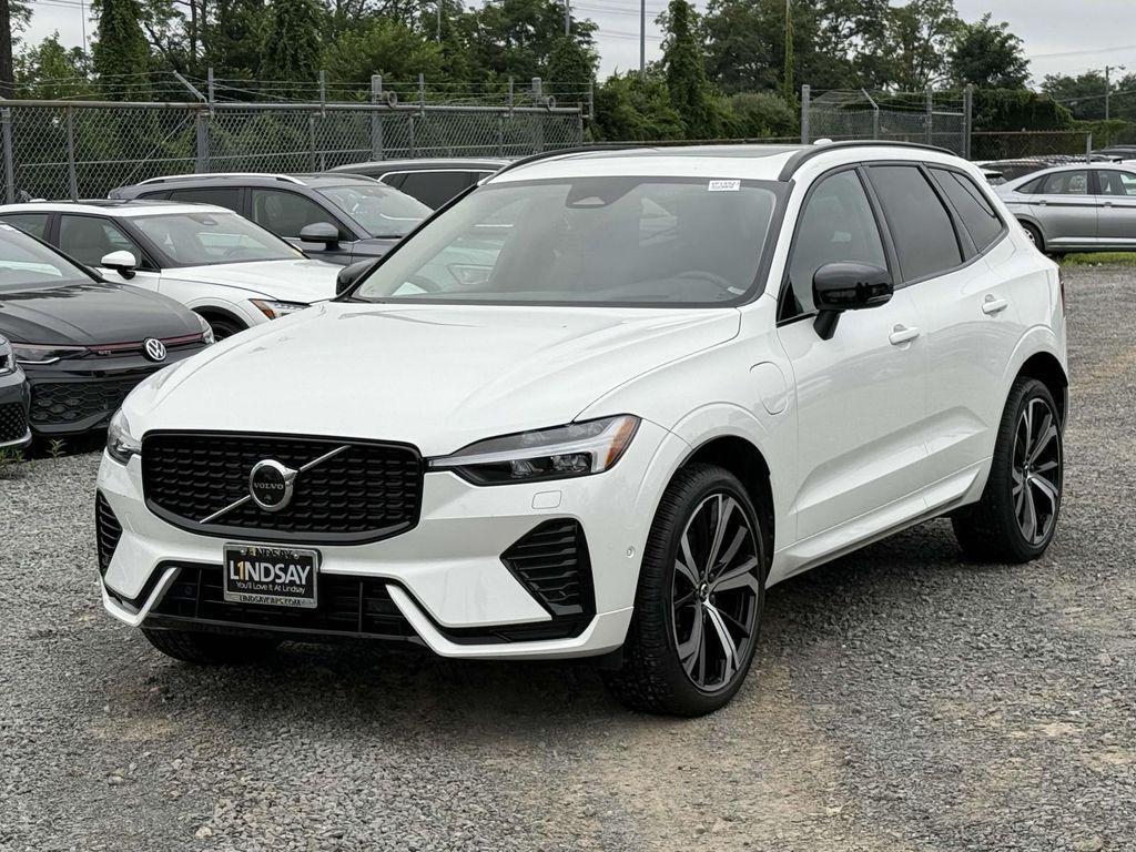 used 2023 Volvo XC60 Recharge Plug-In Hybrid car, priced at $44,557