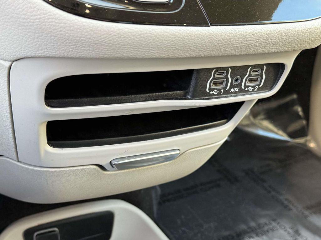 used 2023 Chrysler Pacifica Hybrid car, priced at $25,555