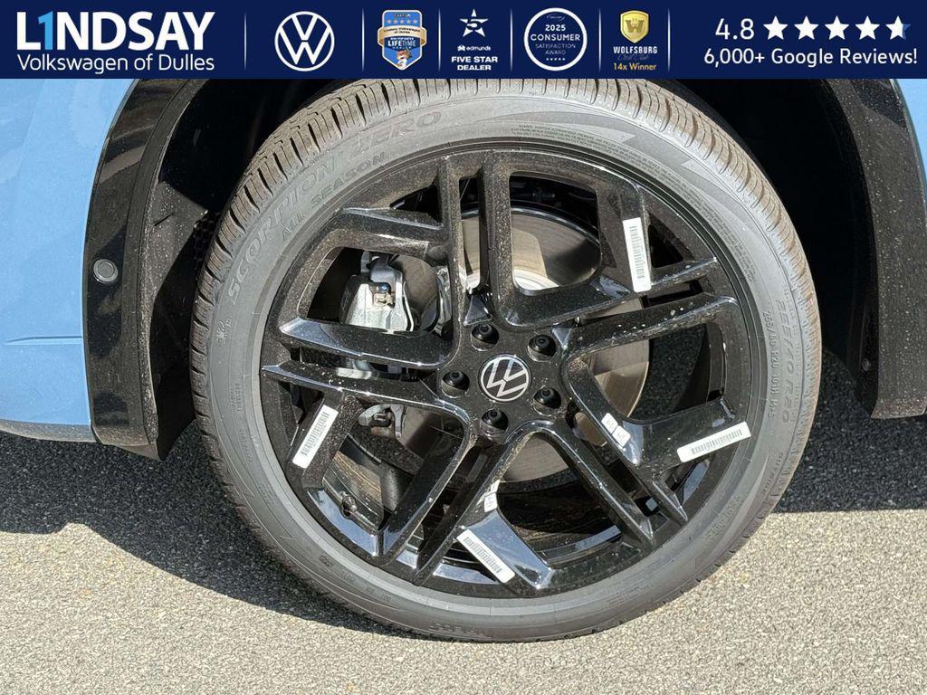 new 2025 Volkswagen Tiguan car, priced at $37,621
