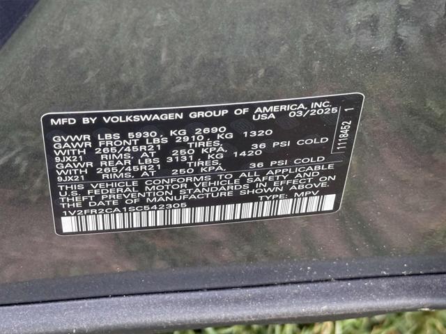 new 2025 Volkswagen Atlas car, priced at $52,026