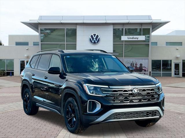 new 2025 Volkswagen Atlas car, priced at $45,094