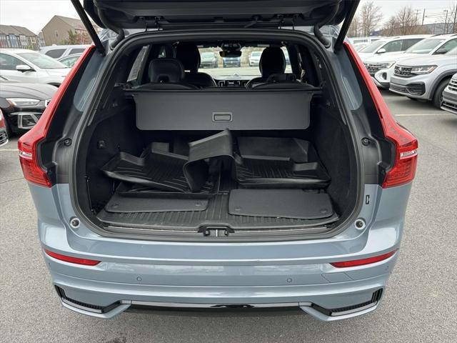 used 2022 Volvo XC60 Recharge Plug-In Hybrid car, priced at $42,577