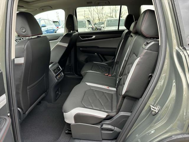 new 2025 Volkswagen Atlas car, priced at $44,784