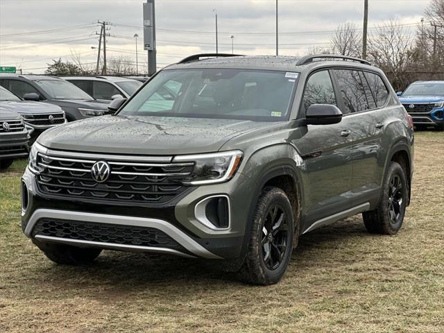 new 2025 Volkswagen Atlas car, priced at $45,284