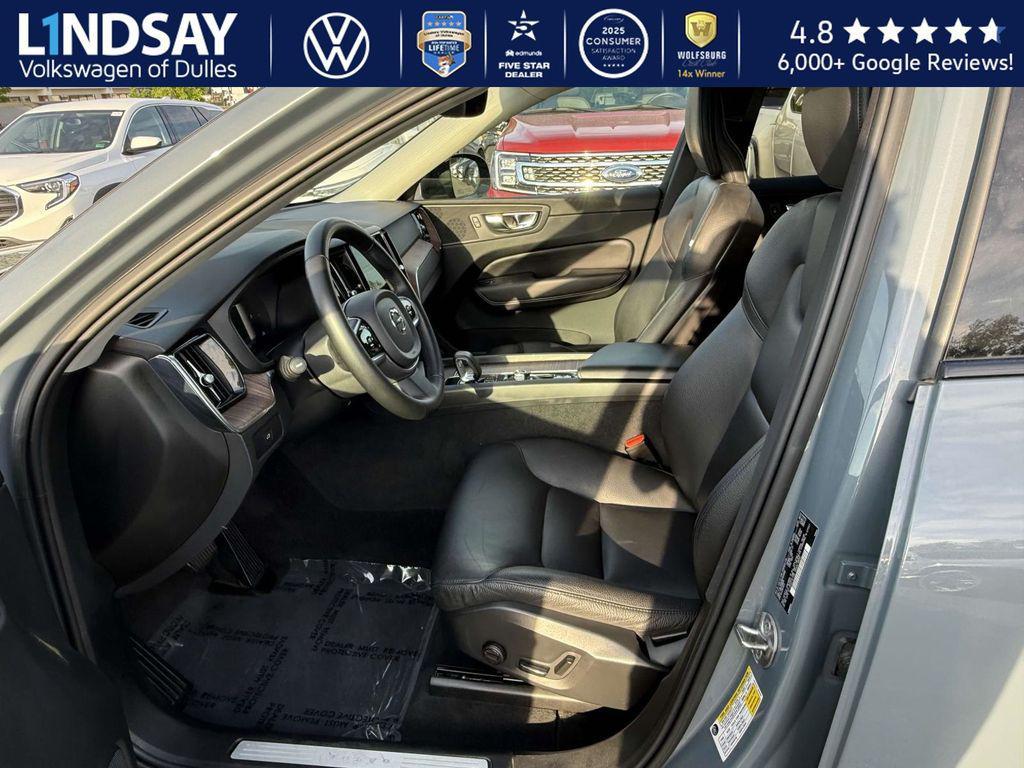 used 2023 Volvo XC60 car, priced at $32,557