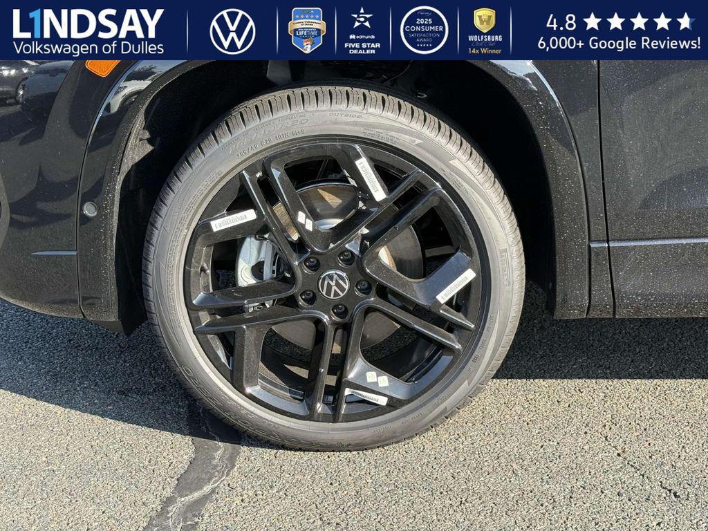 new 2025 Volkswagen Tiguan car, priced at $36,078
