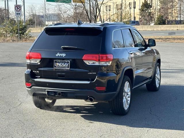 used 2017 Jeep Grand Cherokee car, priced at $15,555