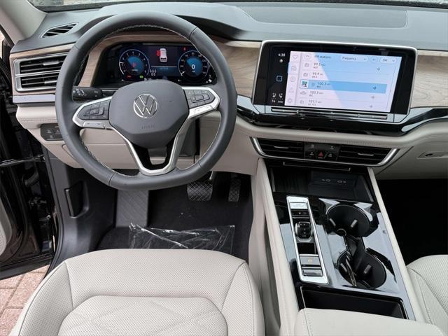 new 2025 Volkswagen Atlas car, priced at $40,899