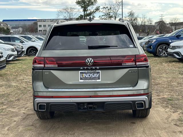 new 2025 Volkswagen Atlas car, priced at $45,284