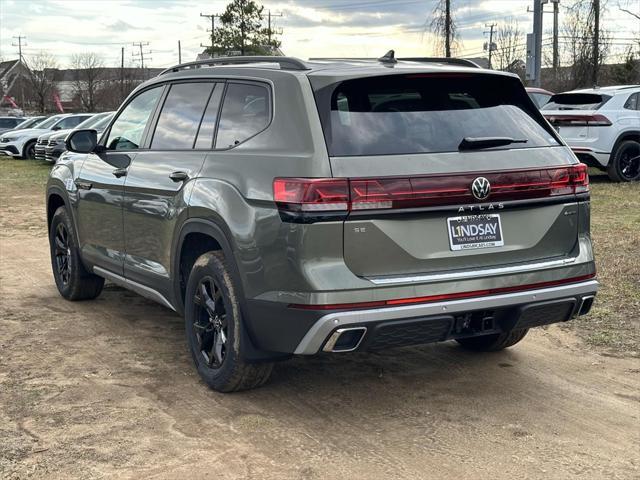 new 2025 Volkswagen Atlas car, priced at $45,284