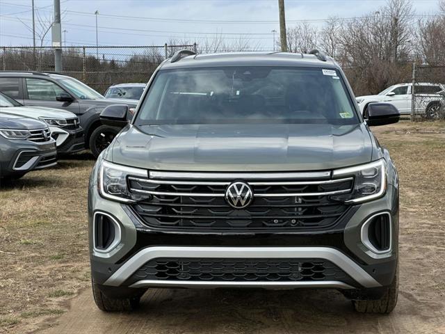 new 2025 Volkswagen Atlas car, priced at $45,284