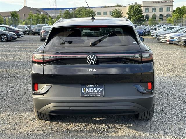 new 2024 Volkswagen ID.4 car, priced at $34,965