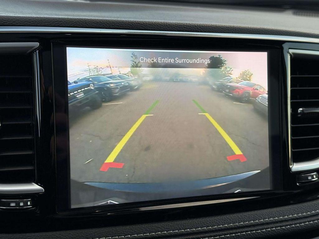 used 2023 Chrysler Pacifica Hybrid car, priced at $31,997