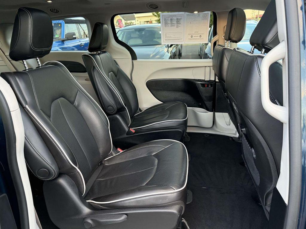 used 2023 Chrysler Pacifica Hybrid car, priced at $31,997