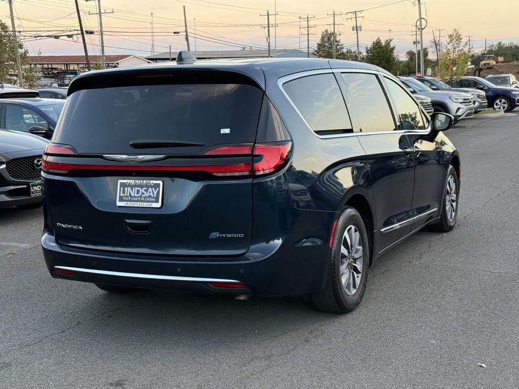 used 2023 Chrysler Pacifica Hybrid car, priced at $31,997