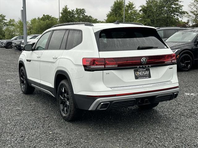 new 2024 Volkswagen Atlas car, priced at $43,536