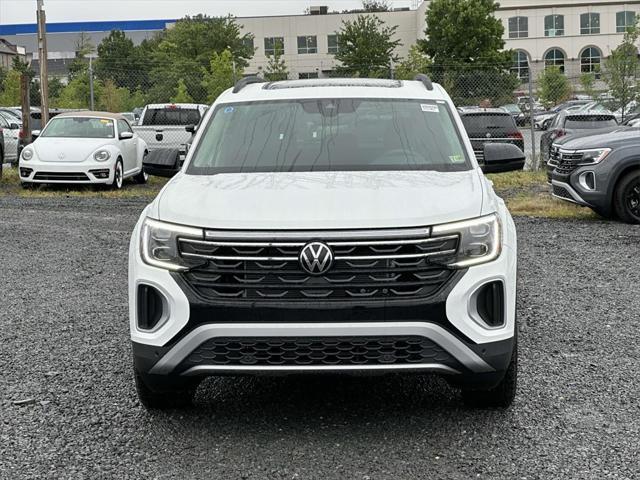 new 2024 Volkswagen Atlas car, priced at $43,536