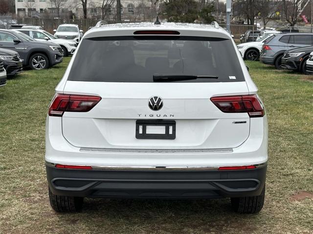 new 2024 Volkswagen Tiguan car, priced at $31,656