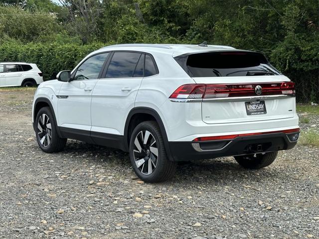 new 2024 Volkswagen Atlas Cross Sport car, priced at $40,913