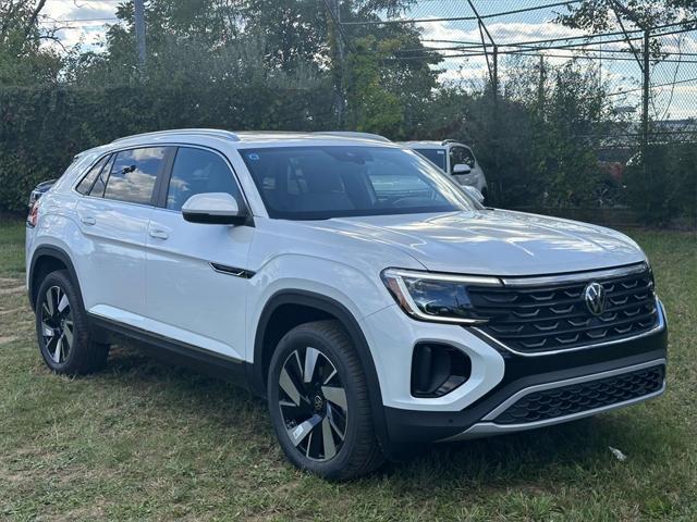 new 2024 Volkswagen Atlas Cross Sport car, priced at $45,338