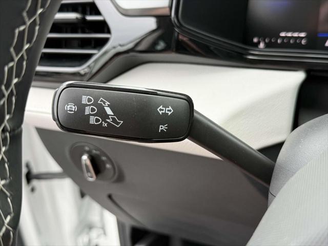 new 2025 Volkswagen Taos car, priced at $27,547
