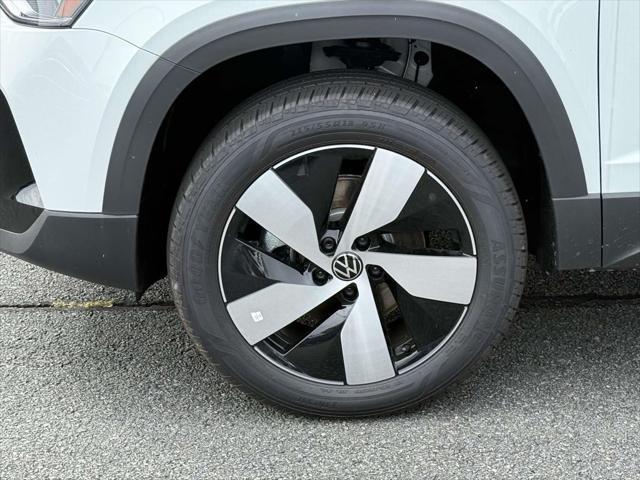 new 2025 Volkswagen Taos car, priced at $27,547