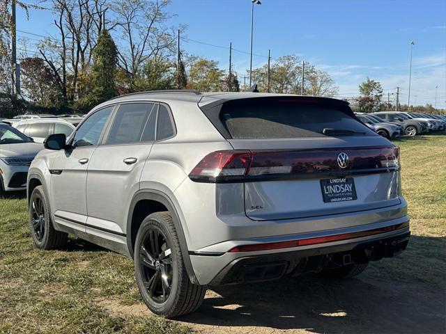 new 2025 Volkswagen Atlas Cross Sport car, priced at $48,012