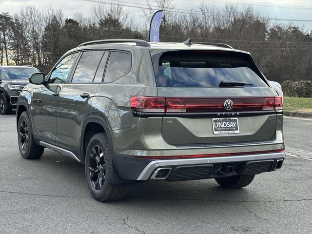 new 2025 Volkswagen Atlas car, priced at $45,111