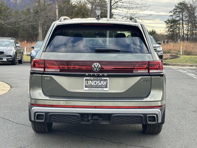 new 2025 Volkswagen Atlas car, priced at $45,111