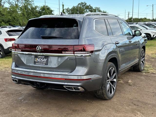 new 2024 Volkswagen Atlas car, priced at $49,718