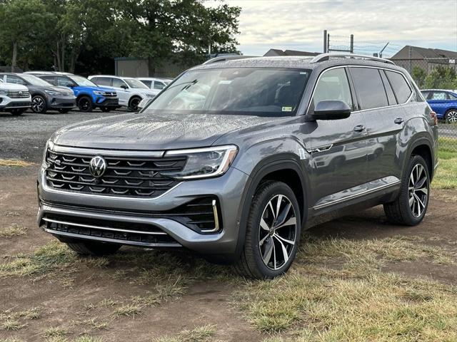 new 2024 Volkswagen Atlas car, priced at $49,718