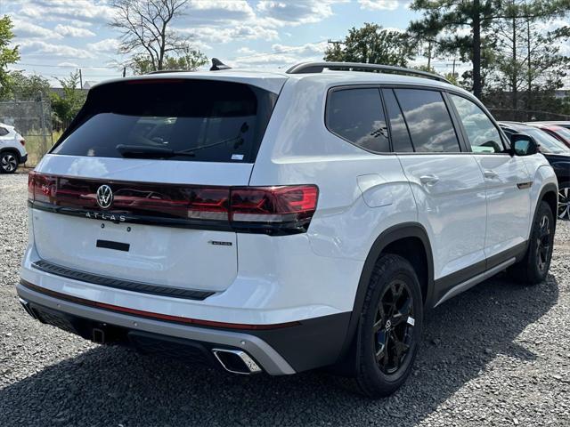 new 2024 Volkswagen Atlas car, priced at $43,726