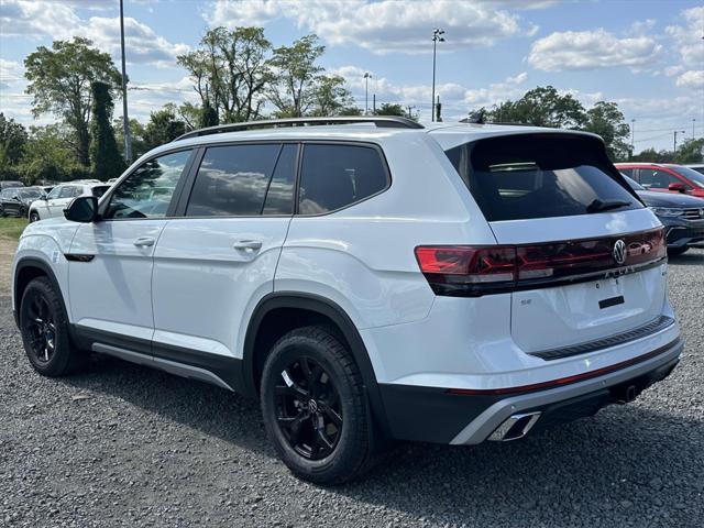 new 2024 Volkswagen Atlas car, priced at $43,726