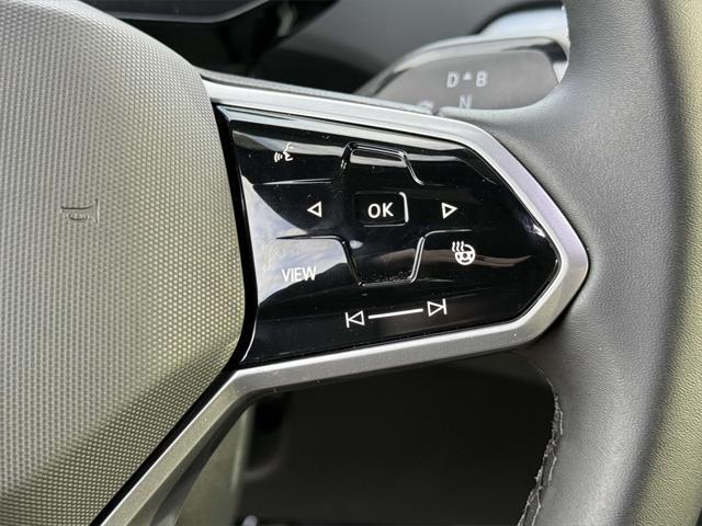 new 2025 Volkswagen ID.4 car, priced at $52,879