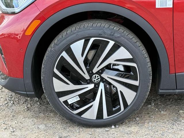 new 2025 Volkswagen ID.4 car, priced at $52,879